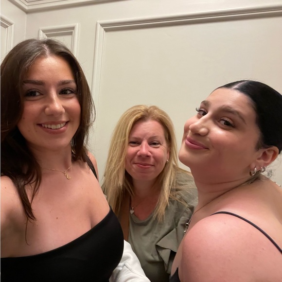 Meet your Posher, Kerry - Picture 1 of 1